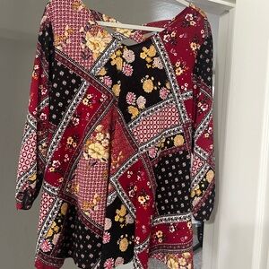 Westport Red and Black Graphic 3/4 Sleeve Blouse